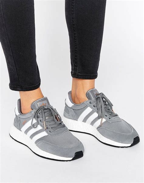 adidas nikki schuhe|Adidas iniki shoes.